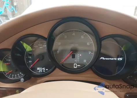 2010 Porsche Panamera 4S z USA, uszkodzony, nr VIN WP0AB2A74AL062832